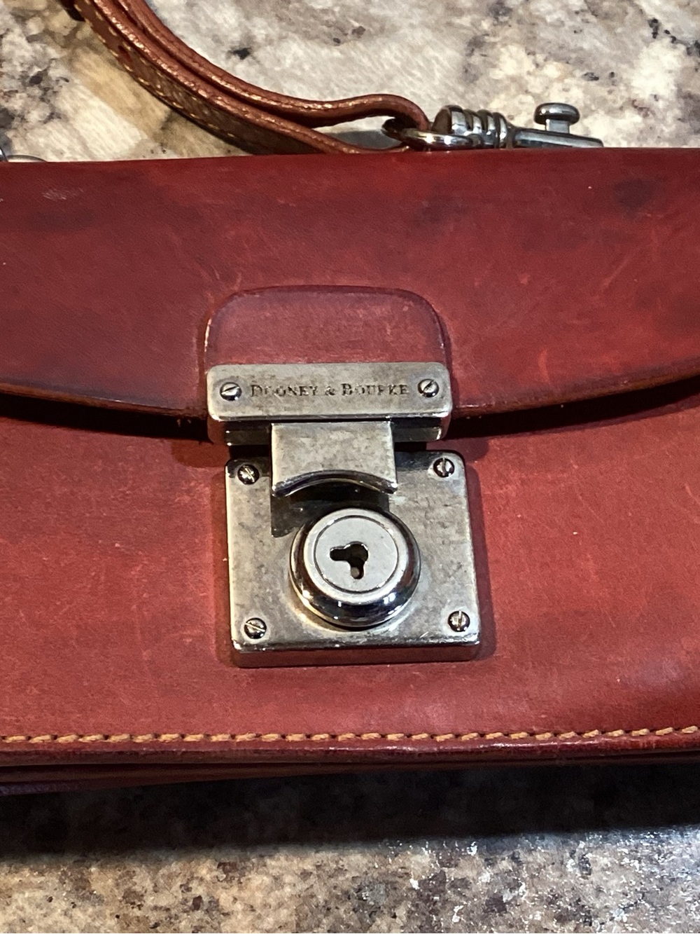 Vintage Dooney & Bourke Italy Mini Double Gusset Belt Bag Natural Wear - Picture 2 of 13